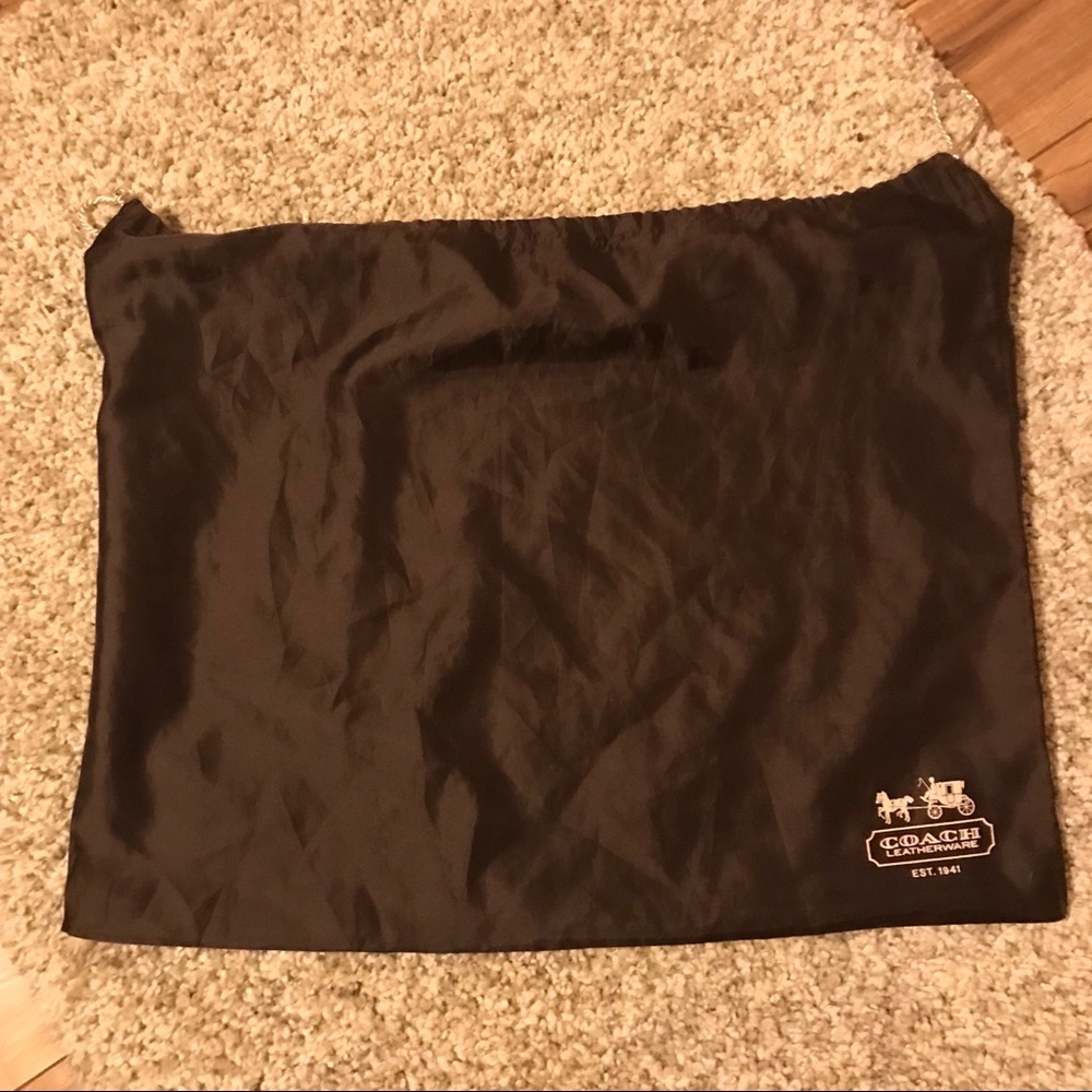 Coach dust cover 20x24